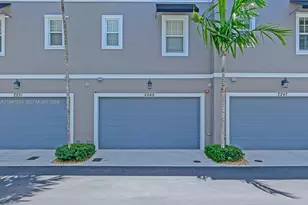2249 NE 9th Ave, Wilton Manors, FL 33305 - Photo 21