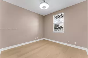 2249 NE 9th Ave, Wilton Manors, FL 33305 - Photo 13