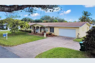 8492 SW 102nd St, Miami, FL 33156 - Photo 1