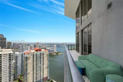 1300 Brickell Bay Dr #4401, Miami, FL 33131 - Photo 45
