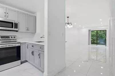 6850 NW 173rd Dr #103, Hialeah, FL 33015 - Photo 51