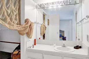 2910 SW 87th Terrace, Davie, FL 33328 - Photo 17