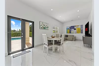 15402 SW 274th St, Homestead, FL 33032 - Photo 11