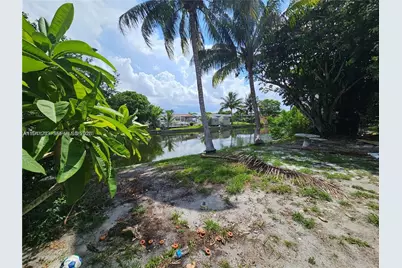 7908 Granada Blvd, Miramar, FL 33023 - Photo 17