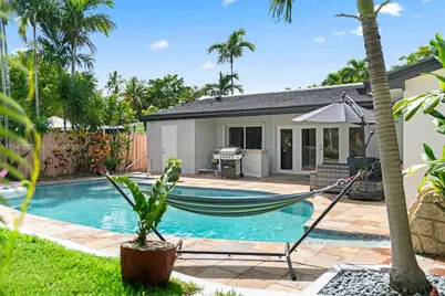 930 NE 182nd Ter, North Miami Beach, FL 33162 - Photo 15