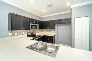 3136 SE 2nd Dr, Homestead, FL 33033 - Photo 9