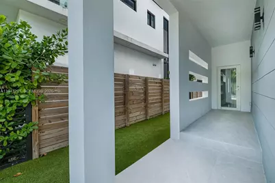 3140 Carter St #3140, Miami, FL 33133 - Photo 5