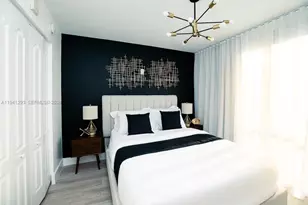 1200 Brickell Bay Dr, Miami, FL 33131 - Photo 7