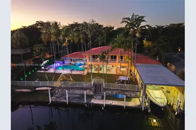 5343 Orduna Dr, Coral Gables, FL 33146 - Photo 9