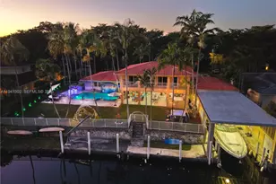 5343 Orduna Dr, Coral Gables, FL 33146 - Photo 9