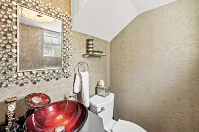 1841 NE 196th Ter, Miami, FL 33179 - Photo 15