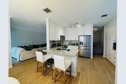 10919 NW 67th Ter, Doral, FL 33178 - Photo 7