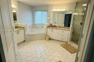 10919 NW 67th Terrace, Doral, FL 33178 - Photo 23