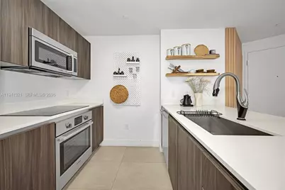488 NE 18th St #1111, Miami, FL 33132 - Photo 11