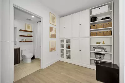 488 NE 18th St #1111, Miami, FL 33132 - Photo 19