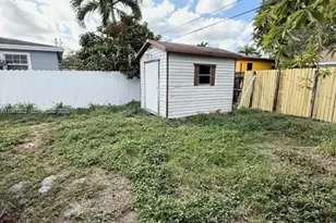 4871 SW 24th Ave, Dania Beach, FL 33312 - Photo 19