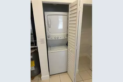 1663 SE 27th Dr #102, Homestead, FL 33035 - Photo 11