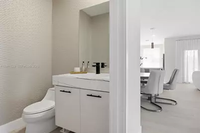 4250 NW 83rd Ave, Doral, FL 33166 - Photo 21