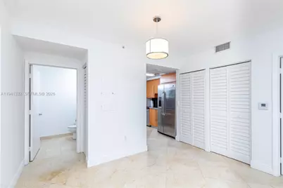 6365 Collins Ave #2211, Miami Beach, FL 33141 - Photo 7