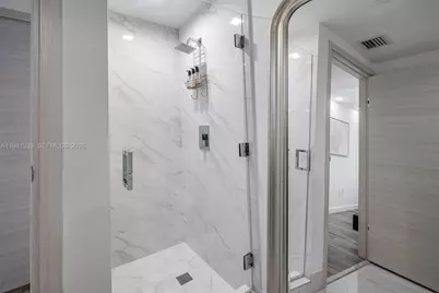 801 S Miami Ave #2901, Miami, FL 33130 - Photo 17