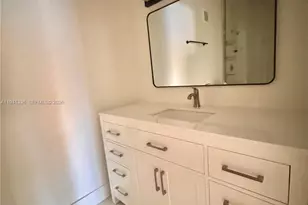 13528 SW 9th Ln, Miami, FL 33184 - Photo 19