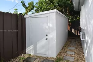 932 Moffett St, Hallandale Beach, FL 33009 - Photo 13