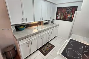 2112 Newport U, Deerfield Beach, FL 33442 - Photo 11