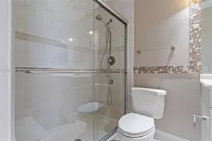 6476 SW 152nd Cir Pl, Miami, FL 33193 - Photo 5