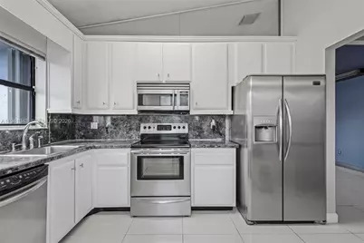 6476 SW 152nd Cir Pl #14-76, Miami, FL 33193 - Photo 15