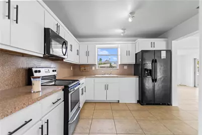 3253 Pierce St #0, Hollywood, FL 33021 - Photo 5