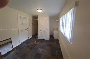 335 SW 18th Ave, Fort Lauderdale, FL 33312 - Photo 11