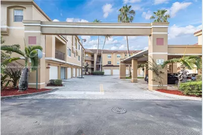 761 N Pine Island Rd #203, Plantation, FL 33324 - Photo 9