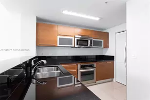 244 Biscayne Blvd, Miami, FL 33132 - Photo 3