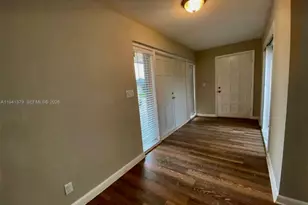 6105 Royal Poinciana Ln, Tamarac, FL 33319 - Photo 7