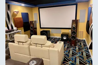 6105 Royal Poinciana Ln, Tamarac, FL 33319 - Photo 5