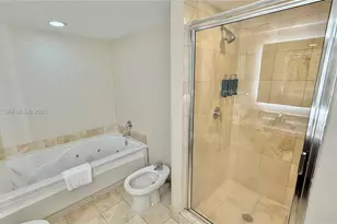 17375 Collins Ave, Sunny Isles Beach, FL 33160 - Photo 37