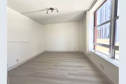 111 E Flagler St #805, Miami, FL 33131 - Photo 11