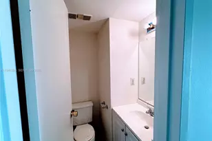 4364 NW 9th Ave, Deerfield Beach, FL 33064 - Photo 5