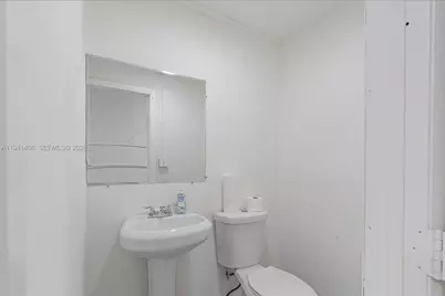 720 W 28th St, Hialeah, FL 33010 - Photo 5