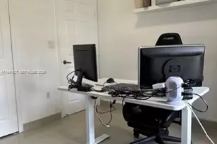 10850 NW 82nd Terrace, Doral, FL 33178 - Photo 7