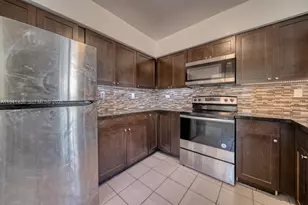 12220 NE Miami Pl, North Miami, FL 33161 - Photo 3