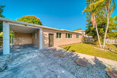 12220 NE Miami Pl, North Miami, FL 33161 - Photo 29