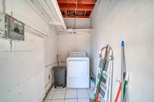 12220 NE Miami Pl, North Miami, FL 33161 - Photo 27