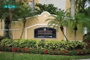 520 SW 111th Ave, Pembroke Pines, FL 33025 - Photo 9
