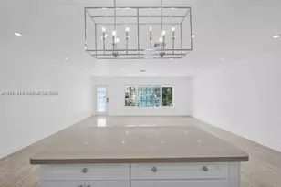 937 N North Lake Dr, Hollywood, FL 33019 - Photo 5