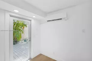 937 N North Lake Dr, Hollywood, FL 33019 - Photo 23