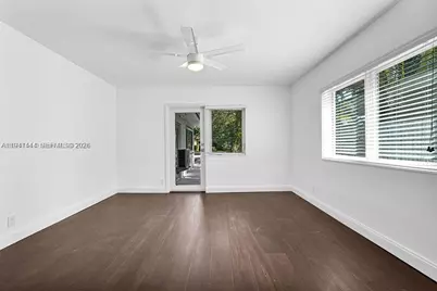 937 N Northlake Dr, Hollywood, FL 33019 - Photo 19