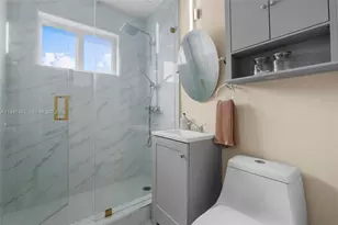 10750 SW 43rd Ln, Miami, FL 33165 - Photo 17