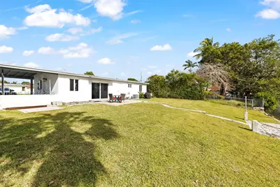 10750 SW 43rd Ln, Miami, FL 33165 - Photo 23