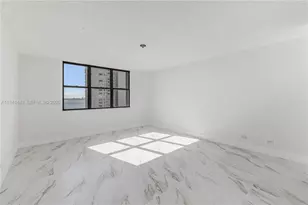 1800 NE 114th St, Miami, FL 33181 - Photo 35